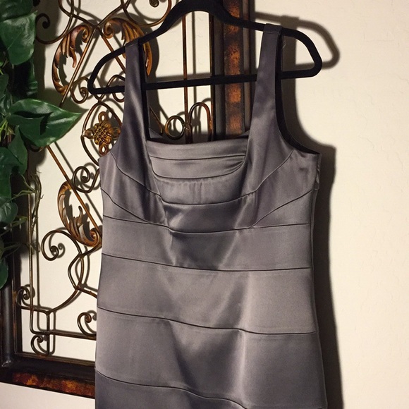 NWOT 💗Beautiful satin dress for special event - Picture 4 of 7